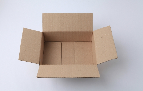 Consumer Sustains Lacerations From Defective Packaging