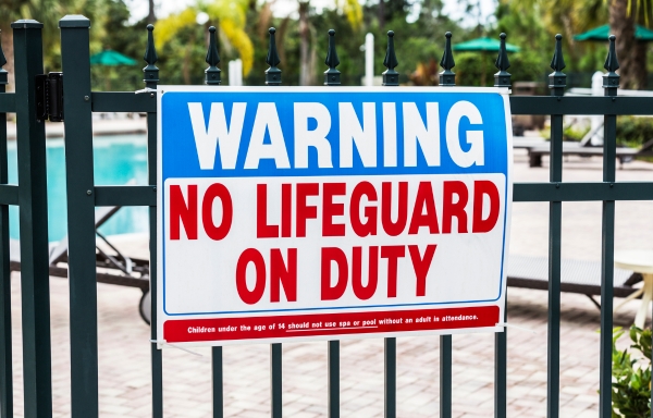 The Need for Rescue Stations at Unguarded Swimming Pools