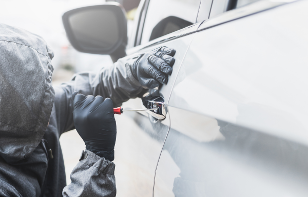 Bystander Injured in Bank Robbery Confrontation